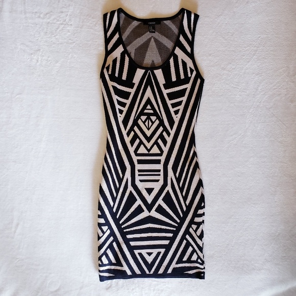Forever 21 Dresses & Skirts - NWOT Forever 21 stretchy tribal geometric dress